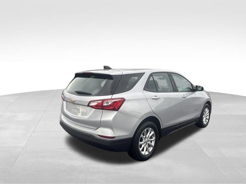 Used 2019 Chevrolet Equinox LS FWD image 5