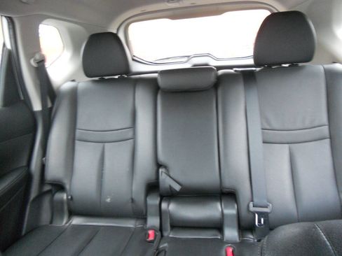 Used 2015 Nissan Rogue SL w/ SL Premium Package AWD/4WD image 6
