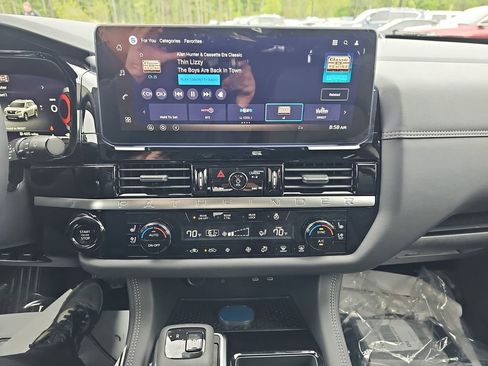New 2026 Nissan Pathfinder Platinum FWD image 26