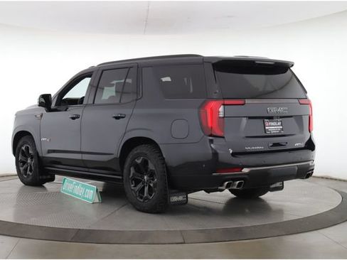 Used 2025 GMC Yukon AT4 Ultimate AWD/4WD image 8