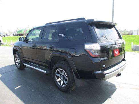 Used 2023 Toyota 4Runner TRD Off-Road Premium w/ Moonroof Package image 9