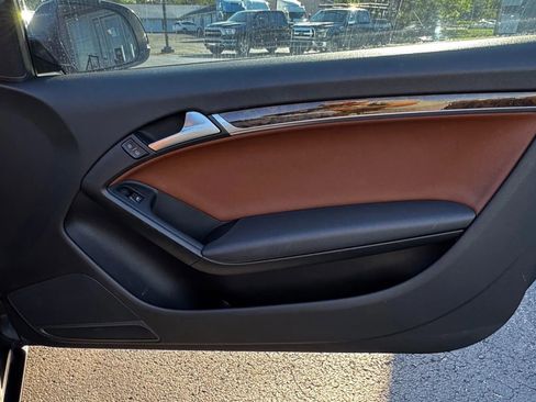 Used 2010 Audi A5 2.0T Premium Plus w/ Premium Plus Pkg image 10