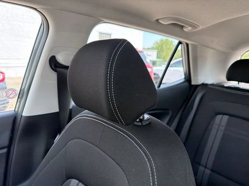 Used 2025 Hyundai Venue SEL FWD image 56