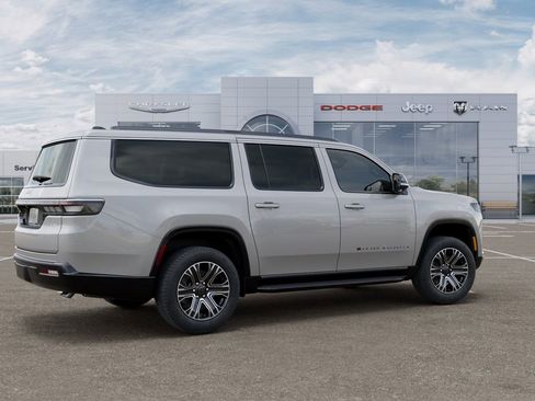 New 2026 Jeep Grand Wagoneer L 2WD image 4