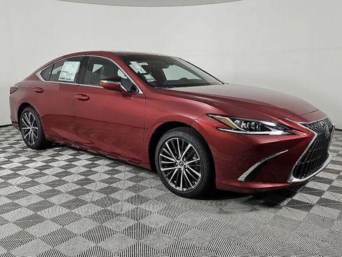 New 2025 Lexus ES 350 w/ Premium Package image 4