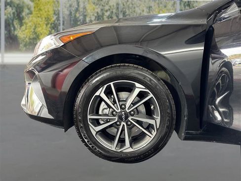 Used 2023 Kia Forte LXS FWD image 18