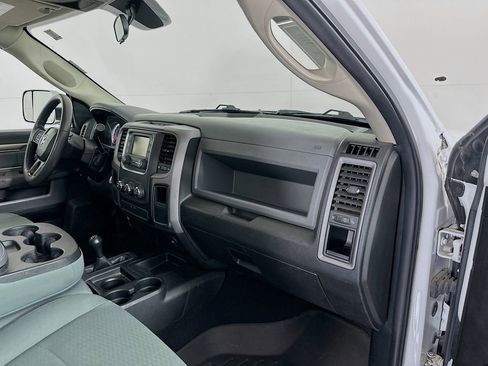 Used 2018 RAM 2500 Tradesman w/ Chrome Appearance Group image 24