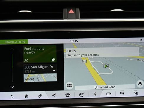 Used 2019 Land Rover Range Rover Velar R-Dynamic HSE image 14