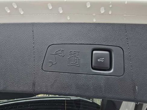 Used 2022 Lincoln Corsair Reserve w/ Equipment Group 201A image 38