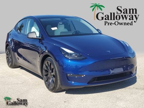 Used 2023 Tesla Model Y Performance image 1