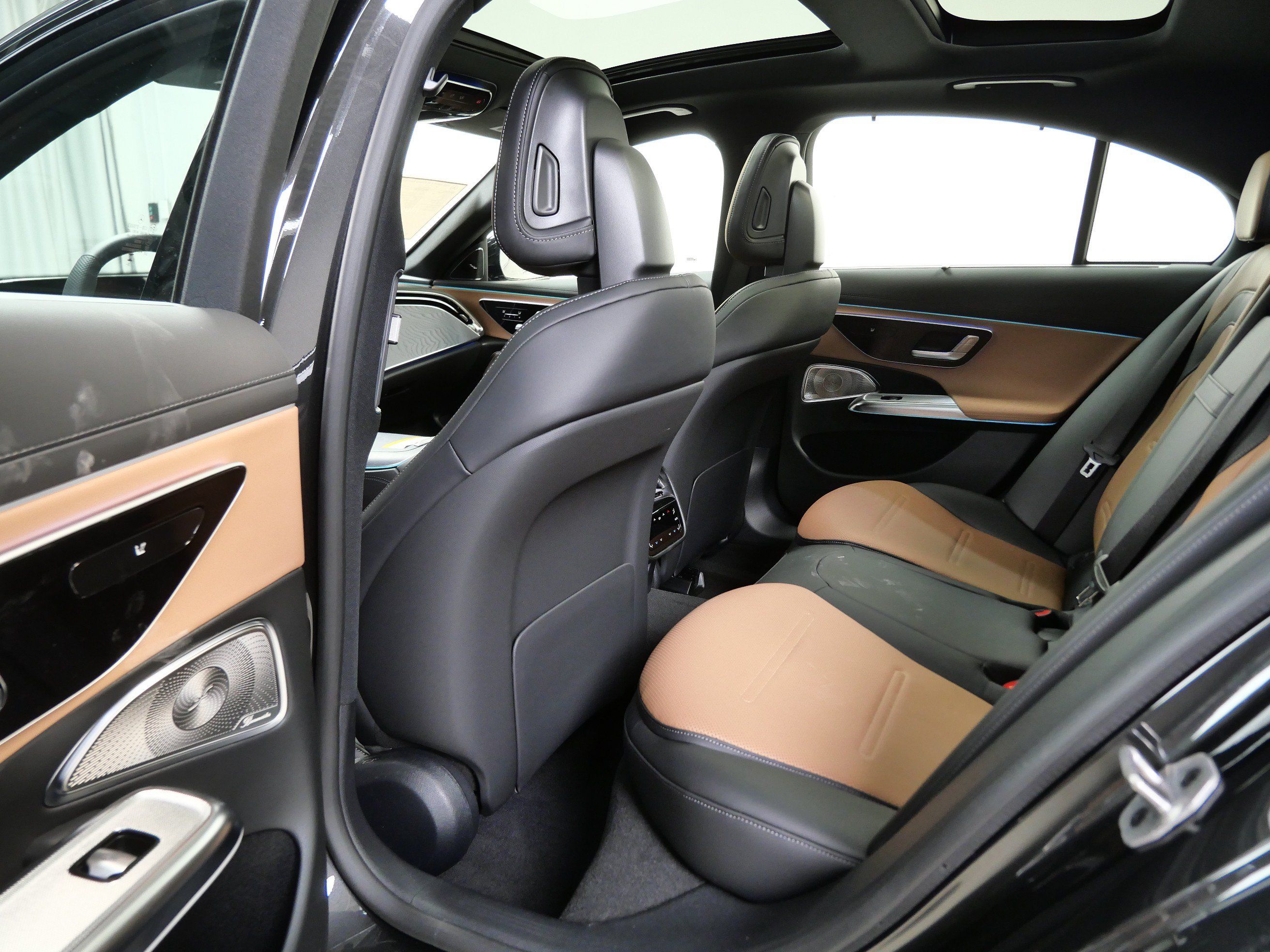 New 2026 Mercedes-Benz E 53 AMG e 4MATIC Sedan image 12