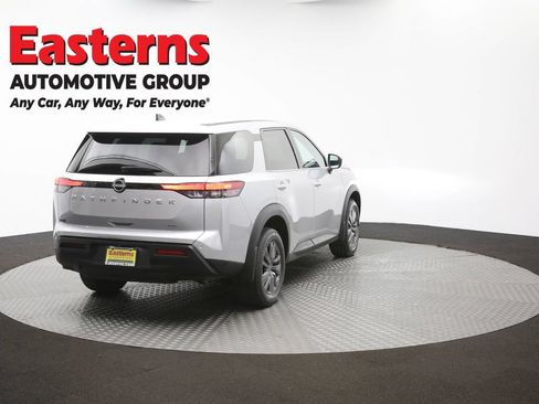 Used 2023 Nissan Pathfinder S AWD/4WD image 38