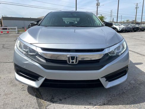 Used 2017 Honda Civic EX image 8