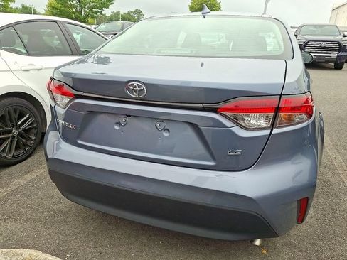 Used 2024 Toyota Corolla LE FWD image 5
