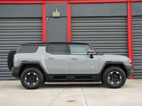 Used 2024 GMC Hummer EV 2X w/ Extreme Off-Road Package AWD/4WD image 5