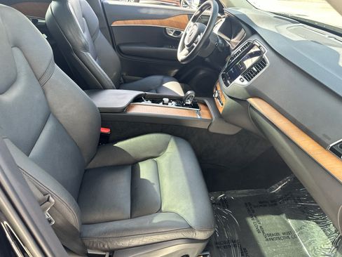 Used 2023 Volvo XC90 B5 Plus w/ Protection Package Premier AWD/4WD image 42