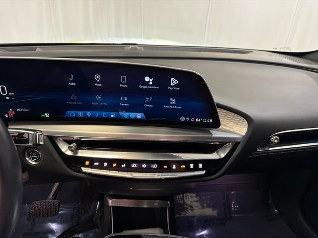 Used 2024 Cadillac Lyriq Luxury RWD image 16