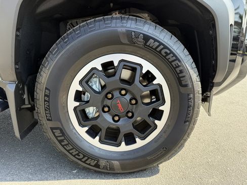 New 2026 Toyota 4Runner TRD Off-Road Premium AWD/4WD image 13