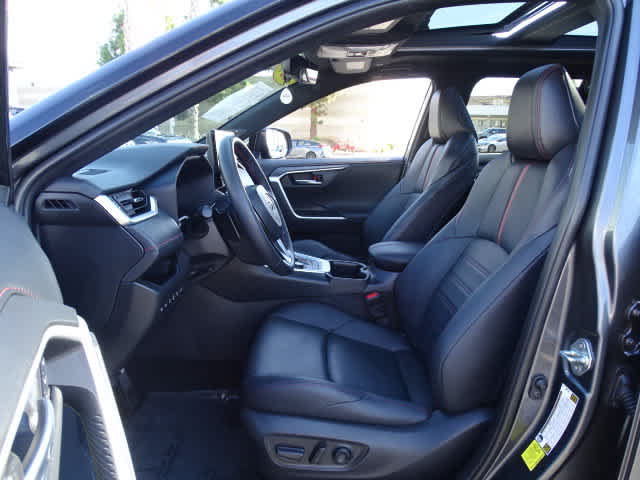 Certified 2024 Toyota RAV4 XSE w/ Premium Package AWD/4WD image 18