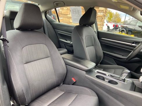 Used 2022 Nissan Altima 2.5 SV image 28