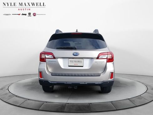 Used 2017 Subaru Outback 2.5i Limited AWD/4WD image 15