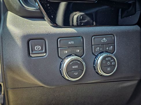 New 2026 GMC Sierra 1500 Elevation image 15