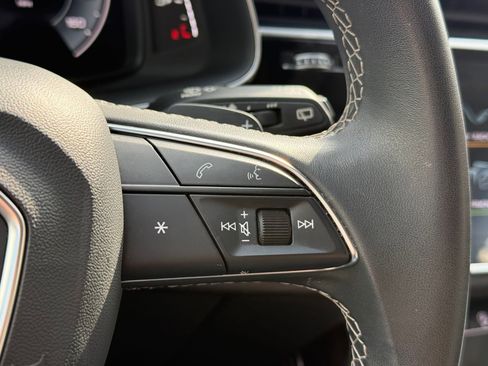 Used 2023 Audi Q8 Premium Plus w/ Premium Plus Package AWD/4WD image 29