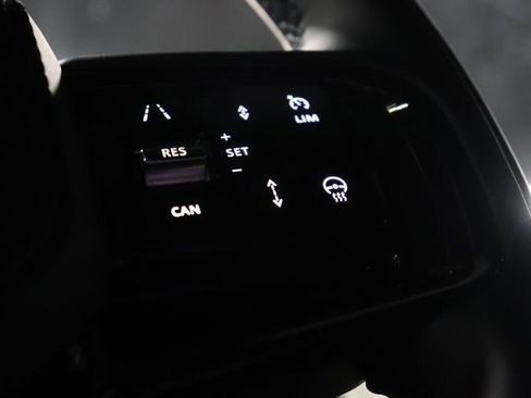 Used 2025 Land Rover Range Rover Sport Dynamic SE AWD/4WD image 13