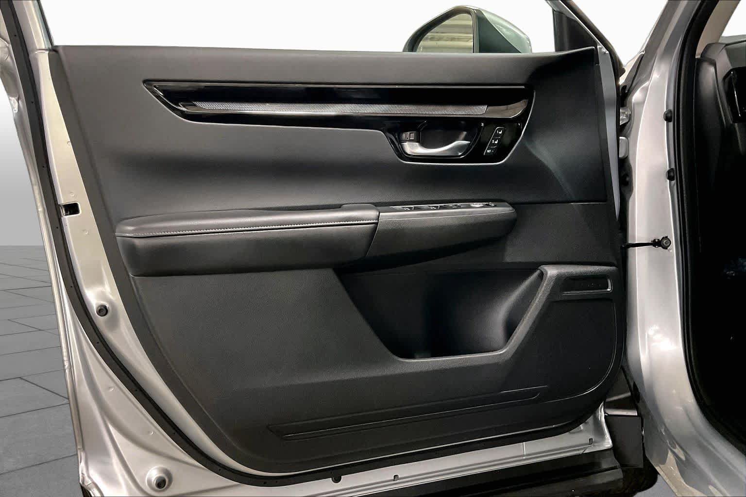 Used 2025 Honda CR-V EX-L image 22