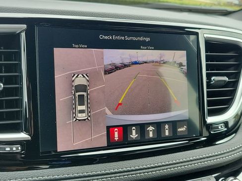 New 2026 Chrysler Pacifica Limited image 23