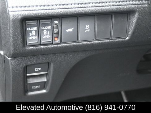 Used 2025 Honda Odyssey Sport-L image 13