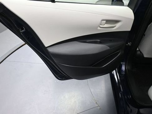 Used 2024 Toyota Corolla LE FWD image 18