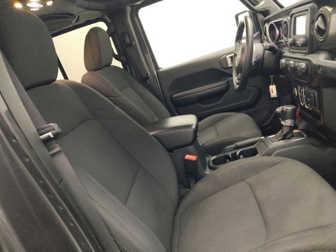 Used 2019 Jeep Wrangler Unlimited Sport S AWD/4WD image 21