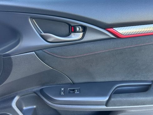 Used 2021 Honda Civic Type R image 19