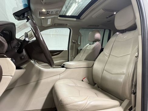 Used 2017 Cadillac Escalade ESV Premium Luxury w/ LPO, Radiant Package image 10