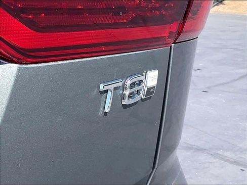 New 2026 Volvo XC60 T8 Plus w/ Climate Package AWD/4WD image 26
