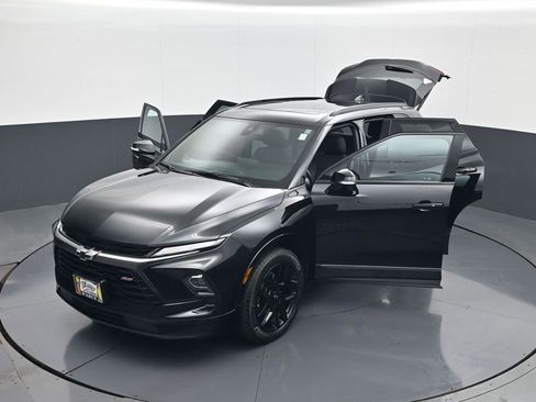 Used 2025 Chevrolet Blazer RS w/ Driver Confidence II Package AWD/4WD image 30