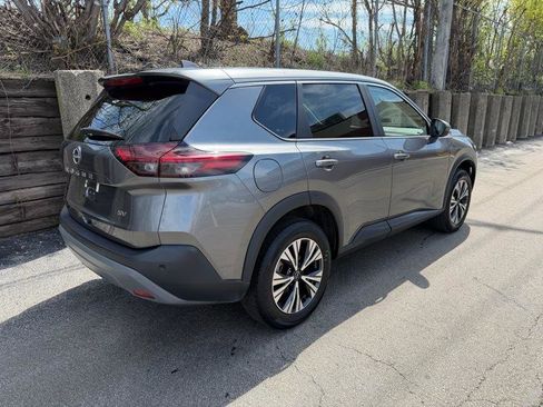 Used 2023 Nissan Rogue SV FWD image 9