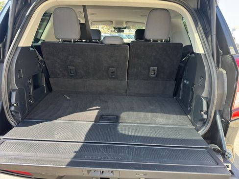 Certified 2025 Ford Expedition Active AWD/4WD image 20
