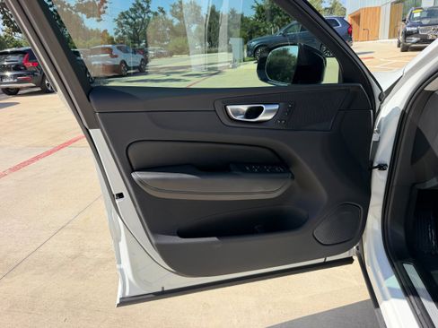Certified 2024 Volvo XC60 T8 Plus AWD/4WD image 22