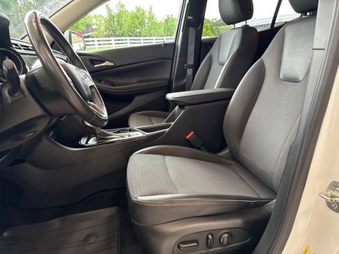 Used 2022 Buick Encore GX Select FWD image 4