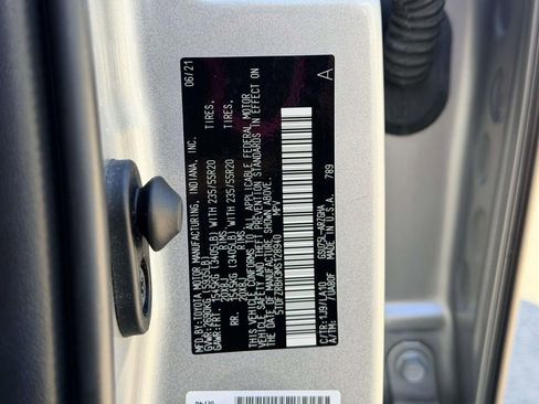 Used 2021 Toyota Highlander Platinum AWD/4WD image 28