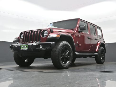 Used 2021 Jeep Wrangler Unlimited Sahara AWD/4WD image 27