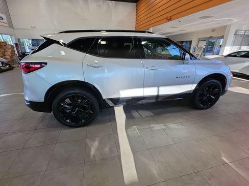 Used 2021 Chevrolet Blazer RS w/ Enhanced Convenience Package FWD image 6