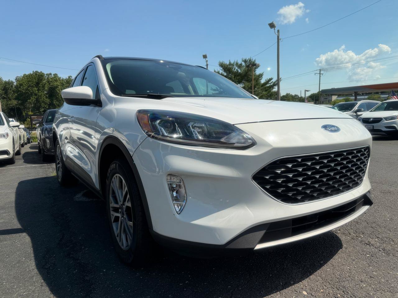 Used 2022 Ford Escape SEL AWD/4WD image 3