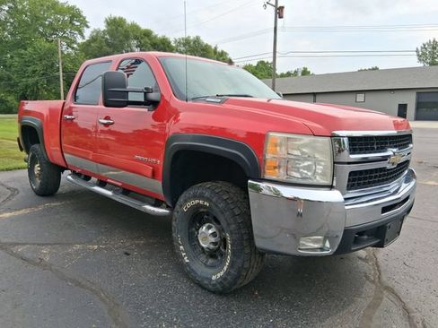 Used 2007 Chevrolet Silverado 2500 LTZ w/ Safety Package AWD/4WD image 7