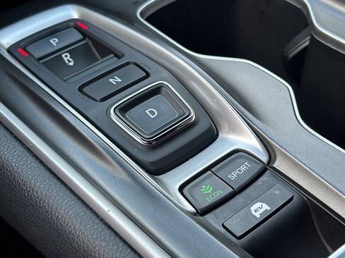 Used 2022 Honda Accord Sport image 32