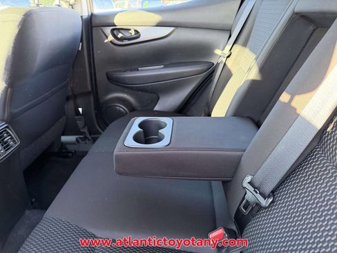 Used 2022 Nissan Rogue Sport S AWD/4WD image 18