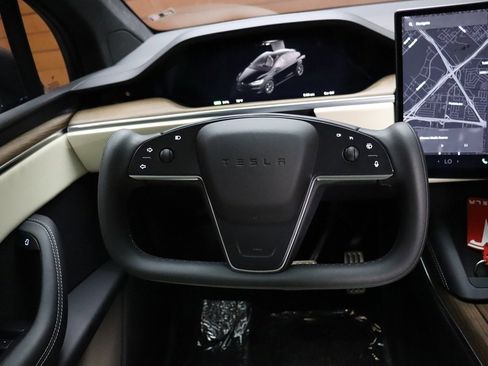 Used 2023 Tesla Model X image 41