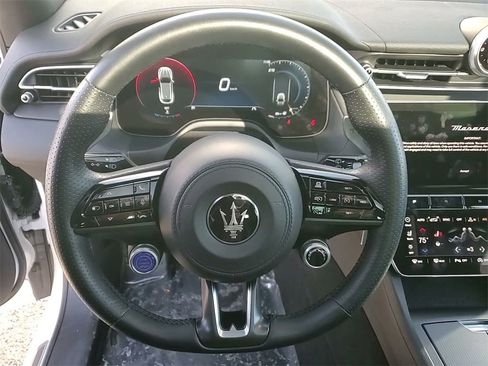 Certified 2024 Maserati Grecale GT image 23